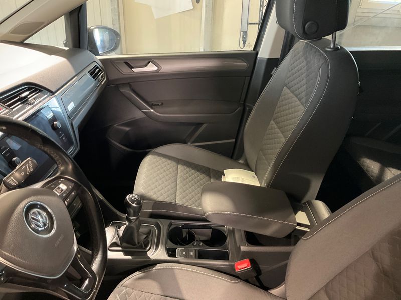 Volkswagen Touran 2.0 TDI Join 2018 – снимка 25