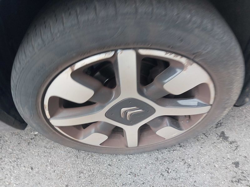 Citroen C3 1.2 PureTech Shine 2017 – снимка 18