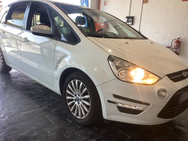 Ford S-Max 2.0 TDCi Trend 2014 – снимка 12