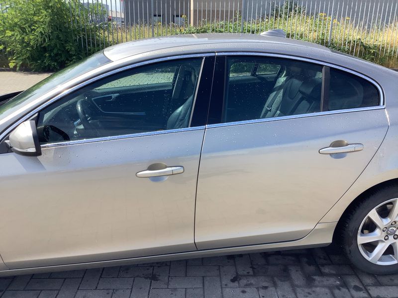 Volvo S60 2.0 D3 Momentum 2013 – снимка 4