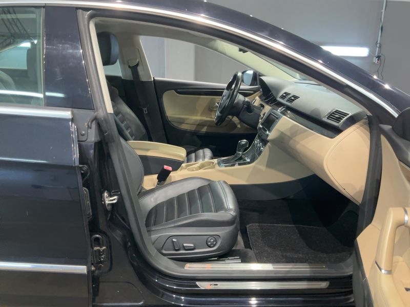Volkswagen CC 3.6 V6 FSI 4Motion 2013 – снимка 16
