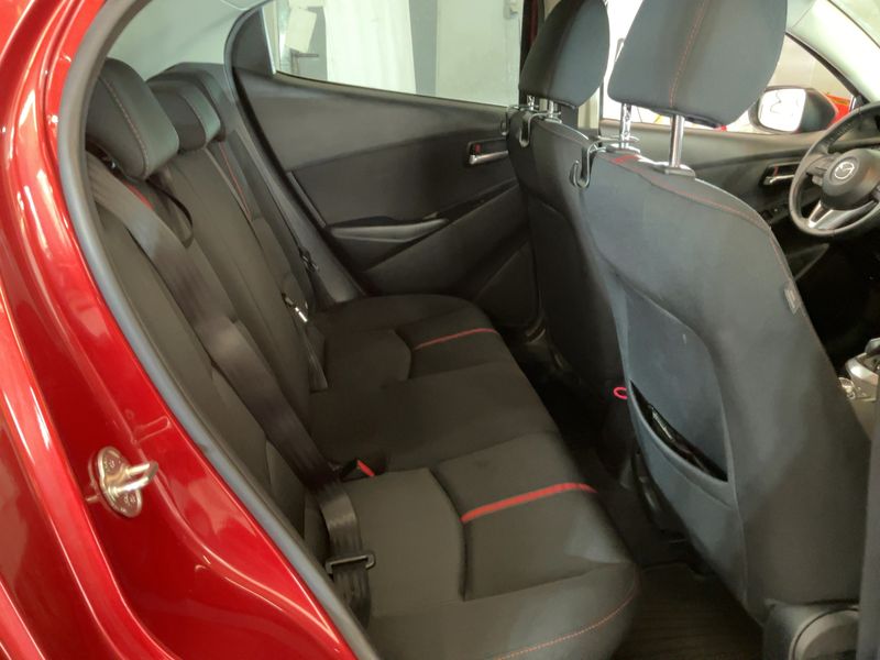 Mazda 2 1.5 Sports-Line 2016 – снимка 19