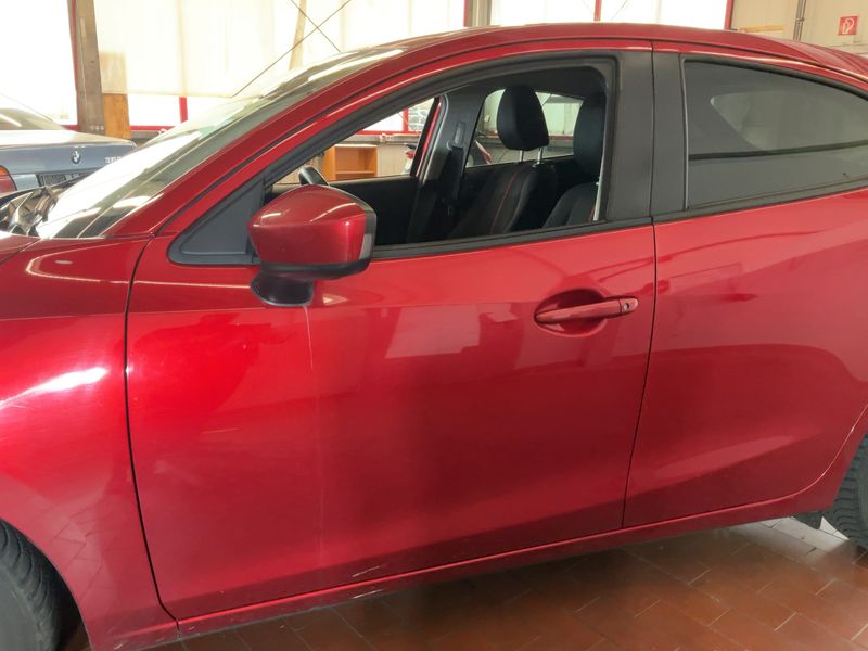 Mazda 2 1.5 Sports-Line 2016 – снимка 4