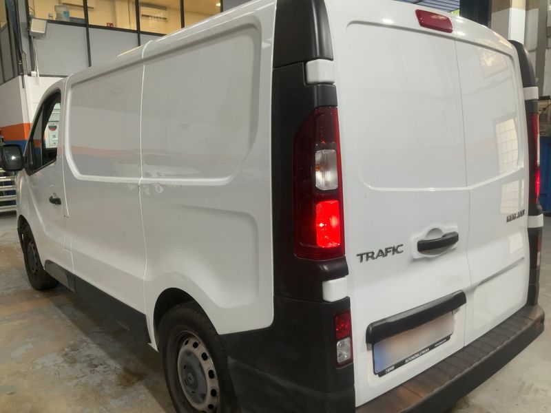 Renault Trafic 2.0 BLUE dCi L1H1 2,8t Komfort 2022 – снимка 6