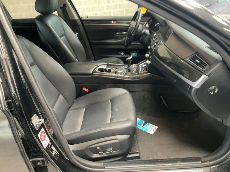 BMW 5er 525d Luxury 2016 – снимка 11