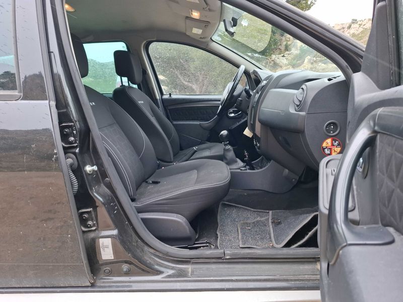 Dacia Duster 1.5 dCi Prestige 4x2 2015 – снимка 10