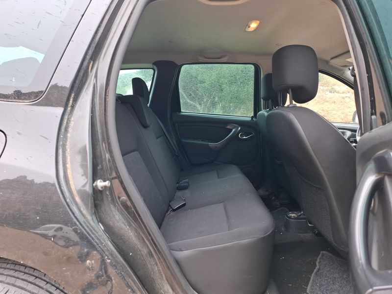 Dacia Duster 1.5 dCi Prestige 4x2 2015 – снимка 14