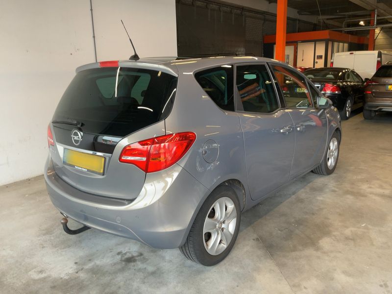 Opel Meriva 1.4 Turbo Design Edition 2011 – снимка 8