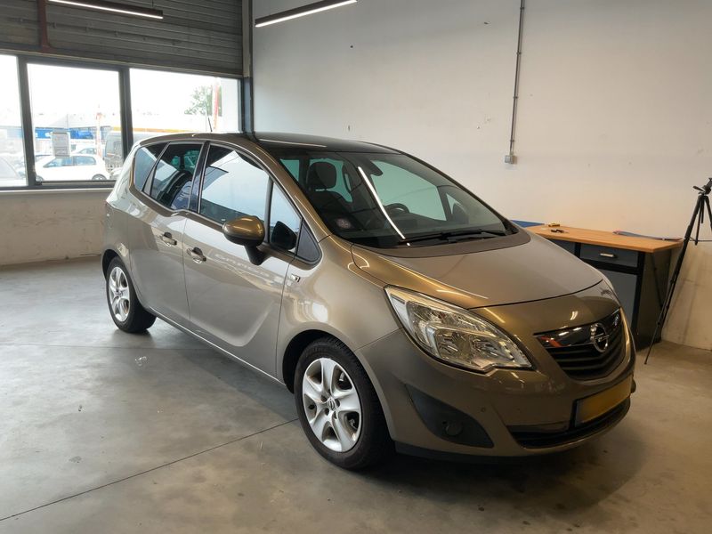 Opel Meriva 1.4 Turbo Design Edition 2011 – снимка 12