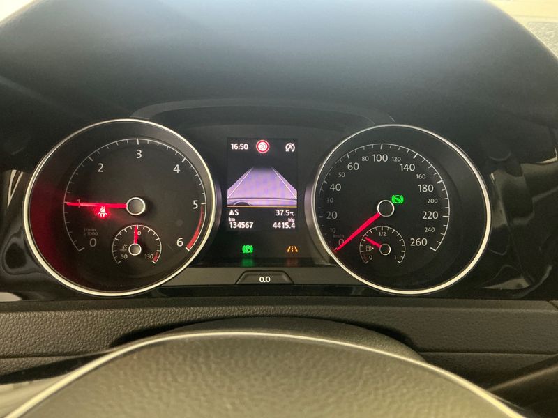 Volkswagen Golf VII 2.0 TDI Highline BlueMotion Tech 2015 – снимка 19