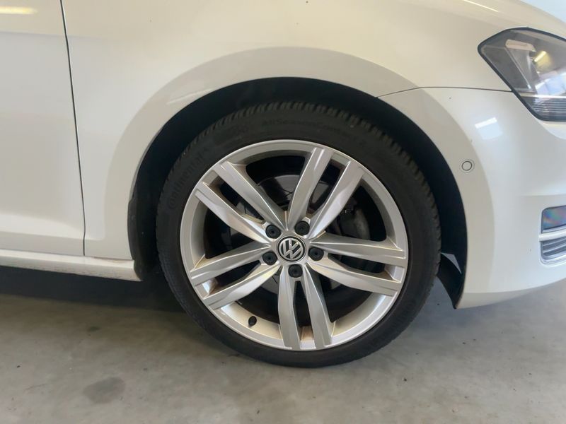 Volkswagen Golf VII 2.0 TDI Highline BlueMotion Tech 2015 – снимка 11