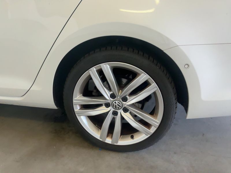 Volkswagen Golf VII 2.0 TDI Highline BlueMotion Tech 2015 – снимка 5