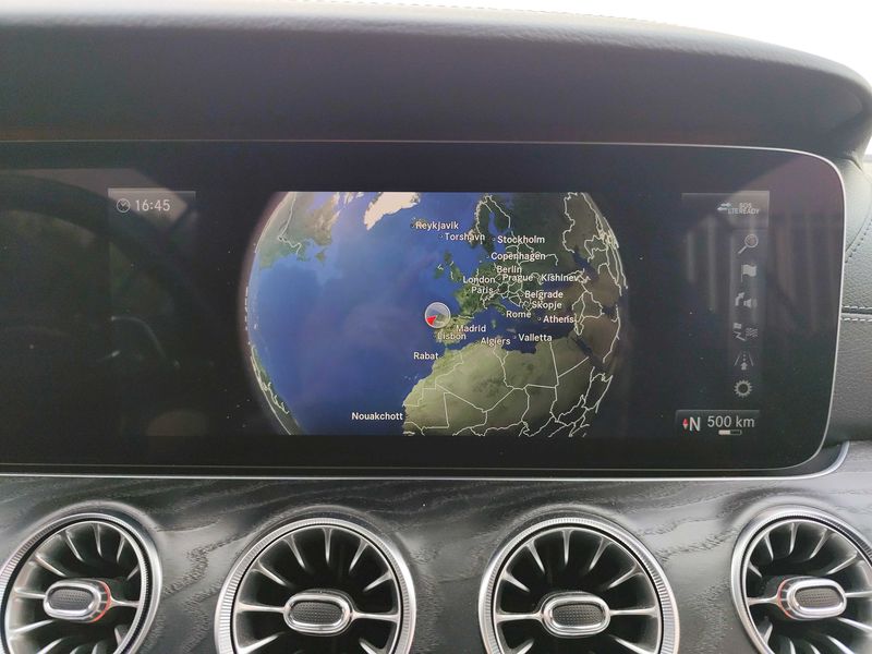 Mercedes-Benz E-Klasse E 220 d AMG Line 2019 – снимка 13