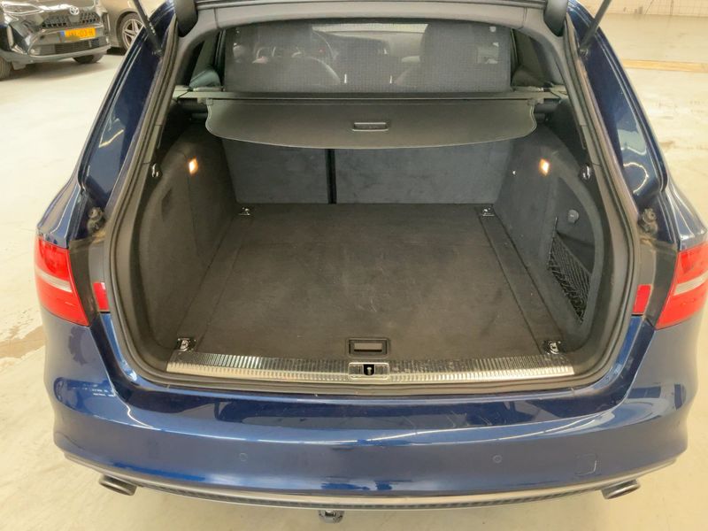 Audi A4 1.8 TFSI S line Sportpaket plus 2012 – снимка 15