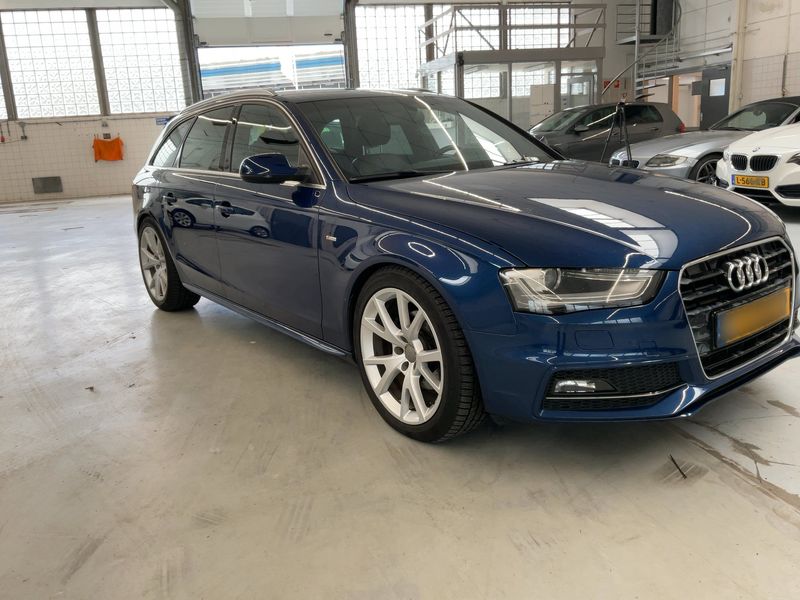 Audi A4 1.8 TFSI S line Sportpaket plus 2012 – снимка 12