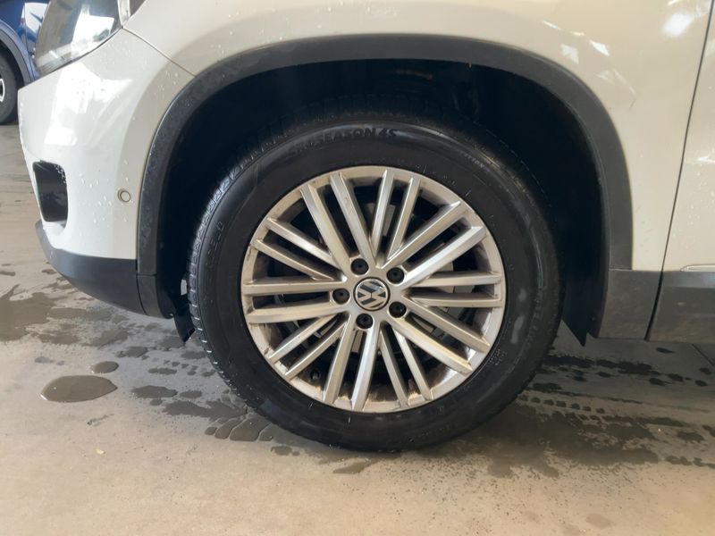 Volkswagen Tiguan 2.0 TDI Cup Sport & Style BlueMotion Tech 2014 – снимка на щета 3