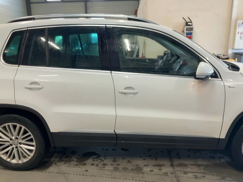 Volkswagen Tiguan 2.0 TDI Cup Sport & Style BlueMotion Tech 2014 – снимка на щета 10
