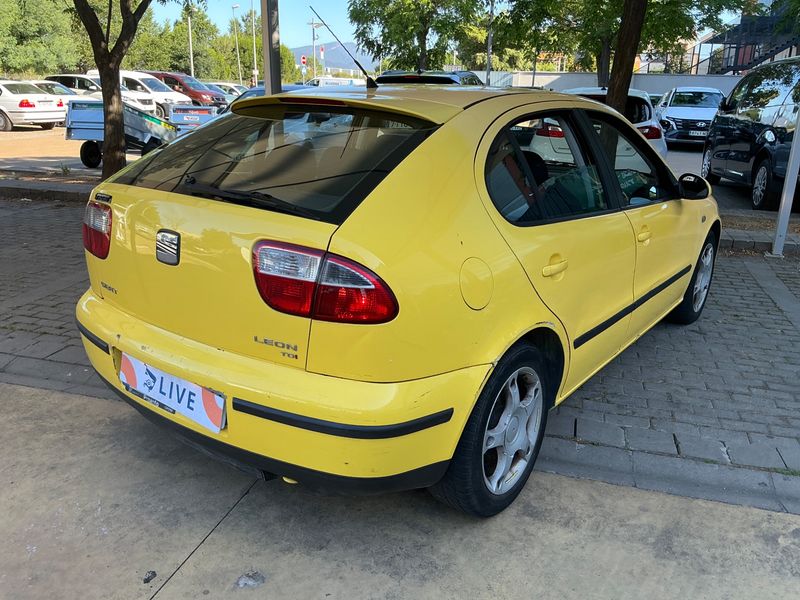 Seat Leon 1.9 TDI Sport 2003 – снимка 2