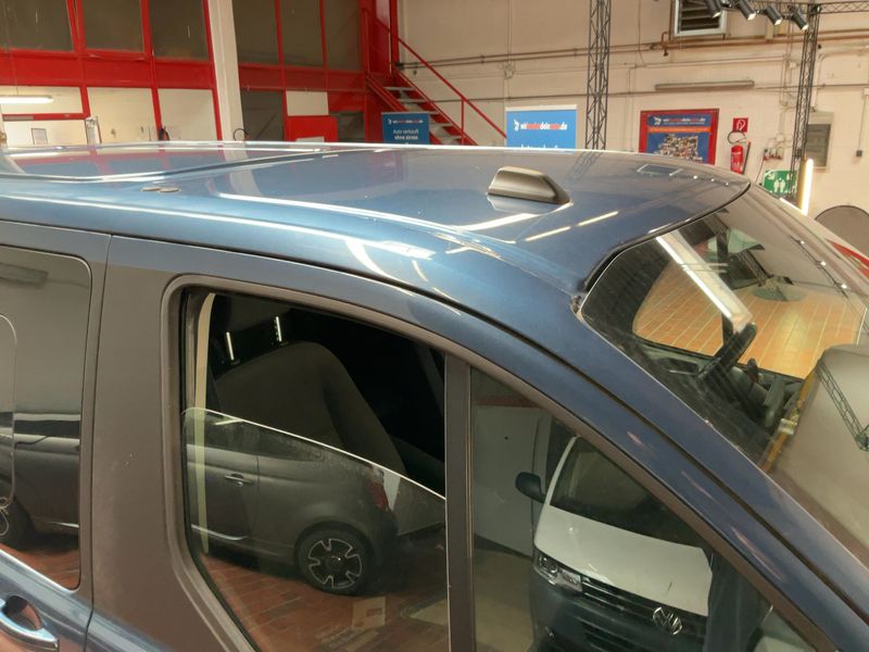 Ford Tourneo Custom 2.0 TDCi Mild-Hybrid 320 L1 Tourneo Titanium 2021 – снимка 13