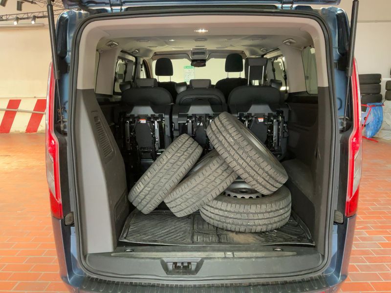 Ford Tourneo Custom 2.0 TDCi Mild-Hybrid 320 L1 Tourneo Titanium 2021 – снимка 16