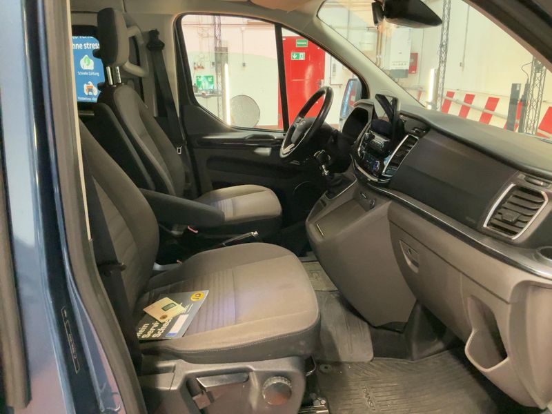 Ford Tourneo Custom 2.0 TDCi Mild-Hybrid 320 L1 Tourneo Titanium 2021 – снимка 17