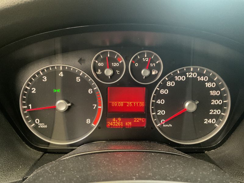 Ford Focus 1.8 Flexifuel Sport 2007 – снимка 4