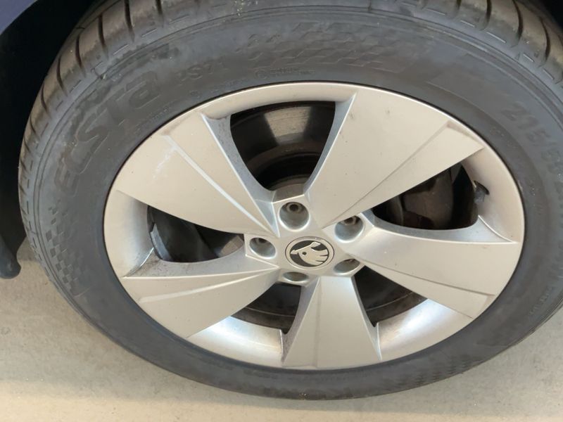 Skoda Superb 2.0 TDI Style 2017 – снимка 11
