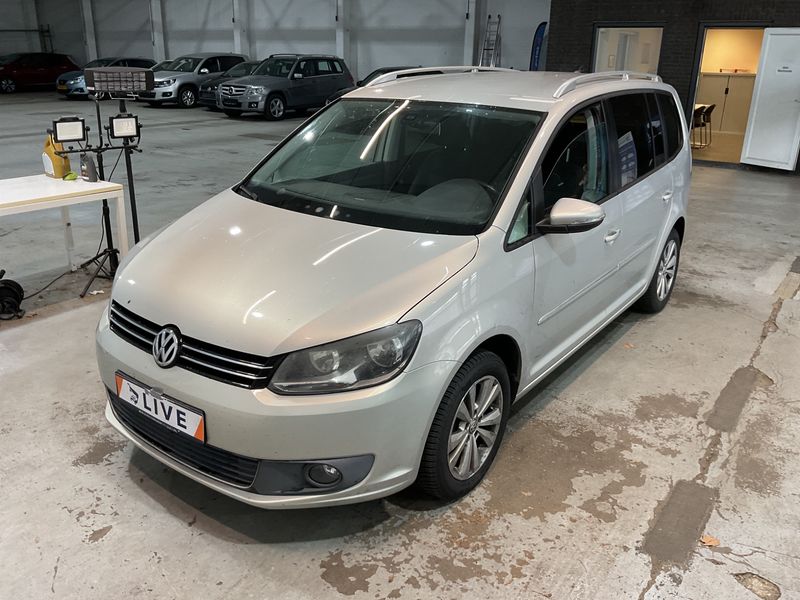 Volkswagen Touran 1.2 TSI Comfortline BlueMotion Tech 2011 – снимка 1