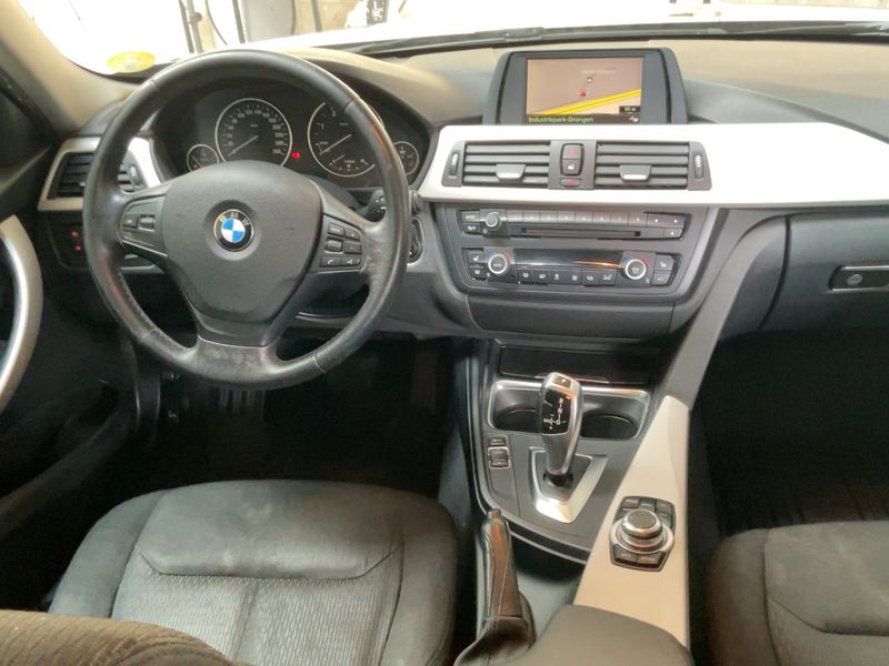 BMW 3er 320d 2015 – снимка 12
