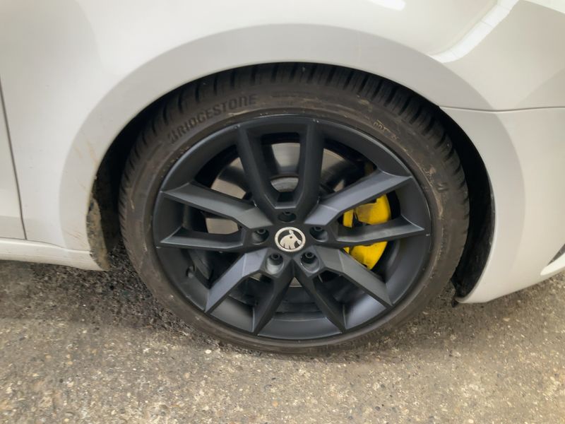 Skoda Octavia 2.0 TDI RS 2015 – снимка 11