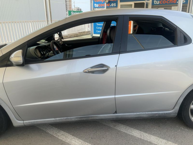 Honda Civic 2.2 CTDI Sport 2007 – снимка 4