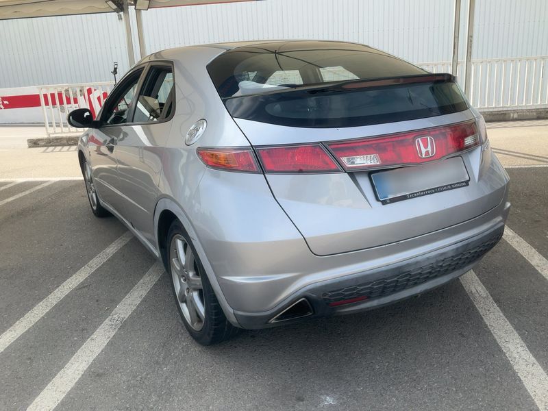 Honda Civic 2.2 CTDI Sport 2007 – снимка 6