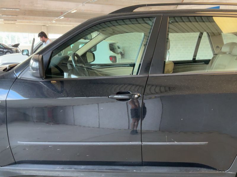 BMW X5 xDrive 30d 2011 – снимка на щета