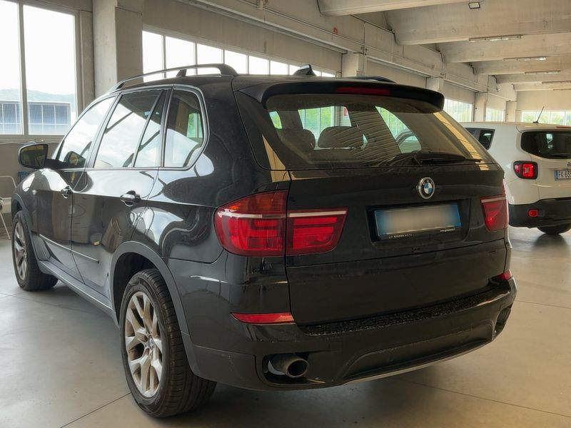 BMW X5 xDrive 30d 2011 – снимка на щета