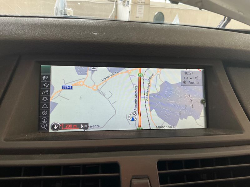 BMW X5 xDrive 30d 2011 – снимка на щета