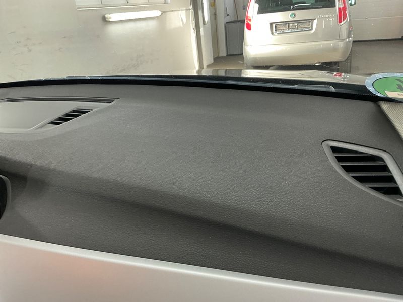 BMW X1 sDrive 18d Advantage 2018 – снимка 25