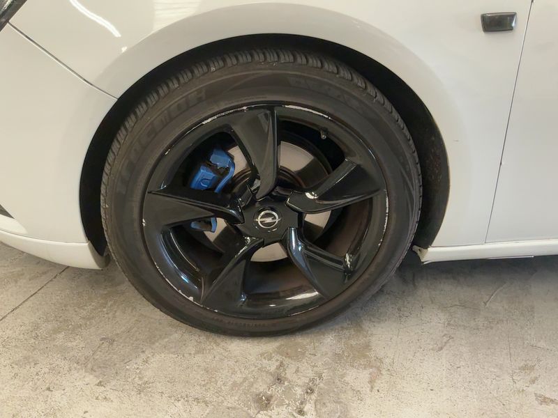 Opel Astra GTC 1.6 CDTI DPF Basis 2015 – снимка 17