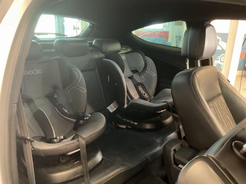 Opel Astra GTC 1.6 CDTI DPF Basis 2015 – снимка 14