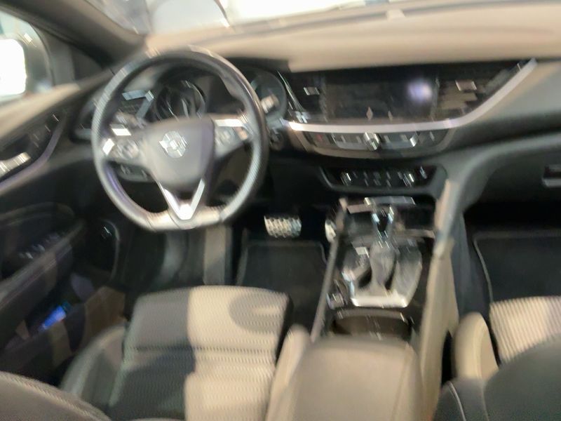 Opel Insignia Sports Tourer 2.0 CDTI Innovation 2018 – снимка 18