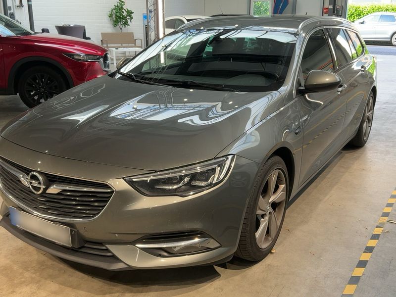 Opel Insignia Sports Tourer 2.0 CDTI Innovation 2018 – снимка 1
