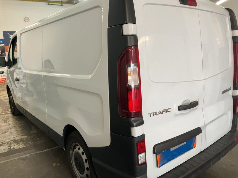 Renault Trafic 2.0 dCi L2H1 3,0t Komfort 2021 – снимка 6