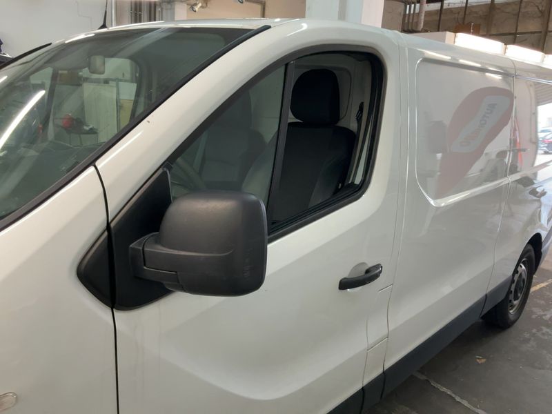 Renault Trafic 2.0 dCi L2H1 3,0t Komfort 2021 – снимка 4