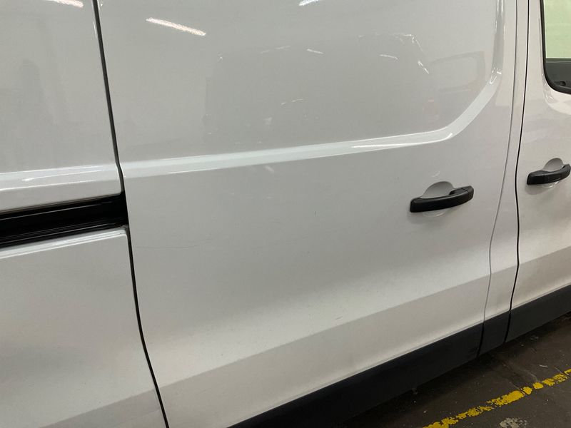 Renault Trafic 2.0 dCi L2H1 3,0t Komfort 2021 – снимка 25