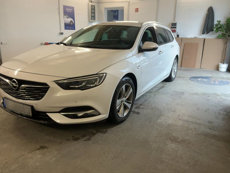 Opel Insignia Sports Tourer 1.5 SIDI Turbo INNOVATION 2017 – снимка 2