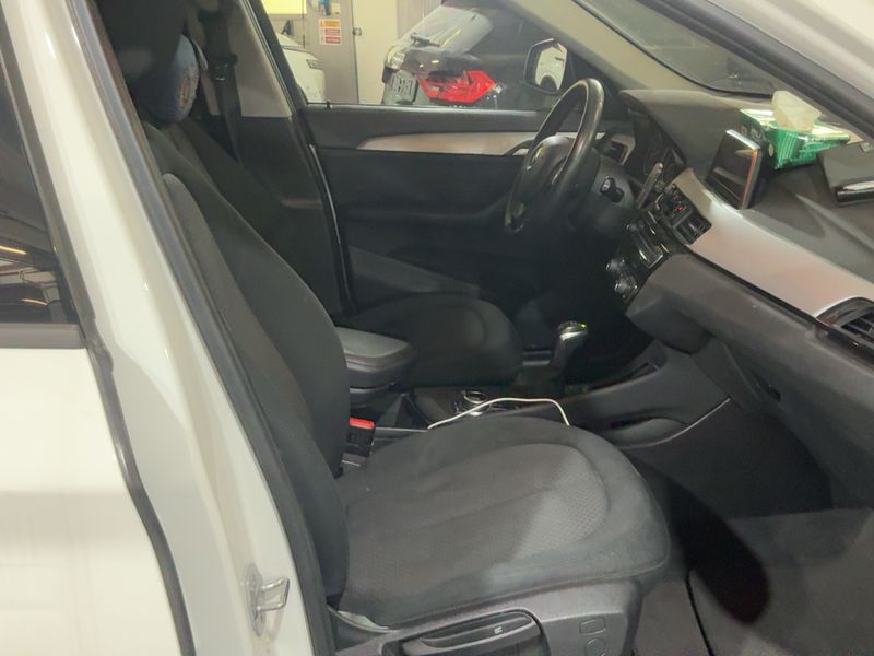BMW X1 sDrive 18d Advantage 2018 – снимка 16