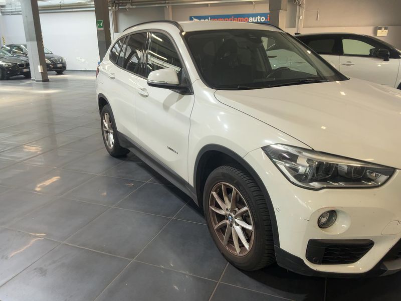 BMW X1 sDrive 18d Advantage 2018 – снимка 12