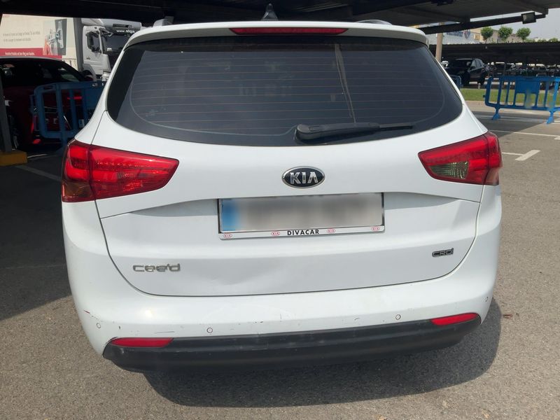 Kia cee'd 1.6 CRDi Drive 2014 – снимка 7