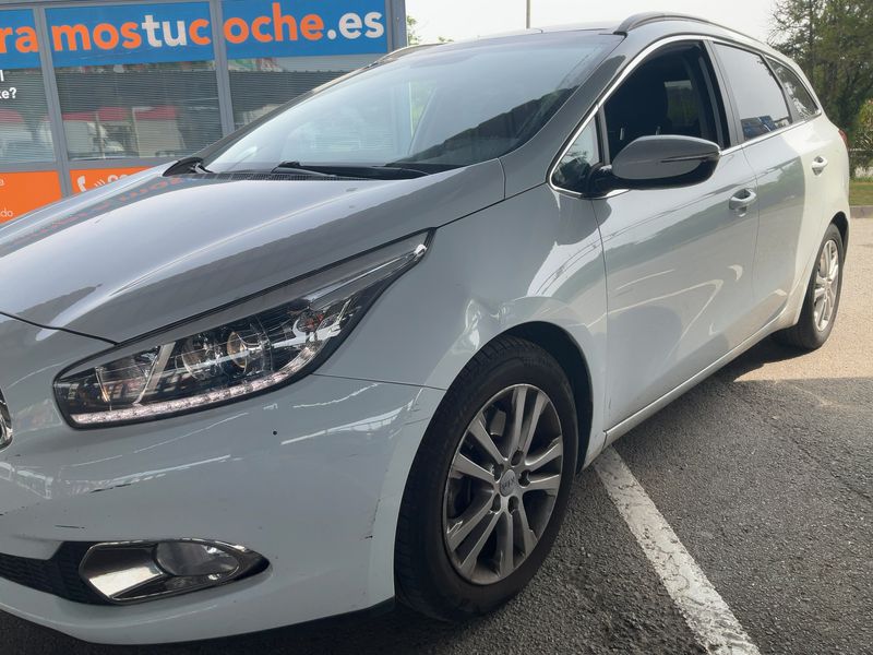 Kia cee'd 1.6 CRDi Drive 2014 – снимка 2