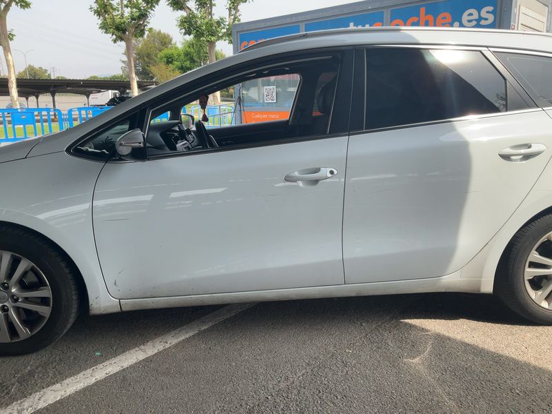 Kia cee'd 1.6 CRDi Drive 2014 – снимка 4