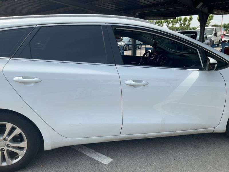 Kia cee'd 1.6 CRDi Drive 2014 – снимка 10